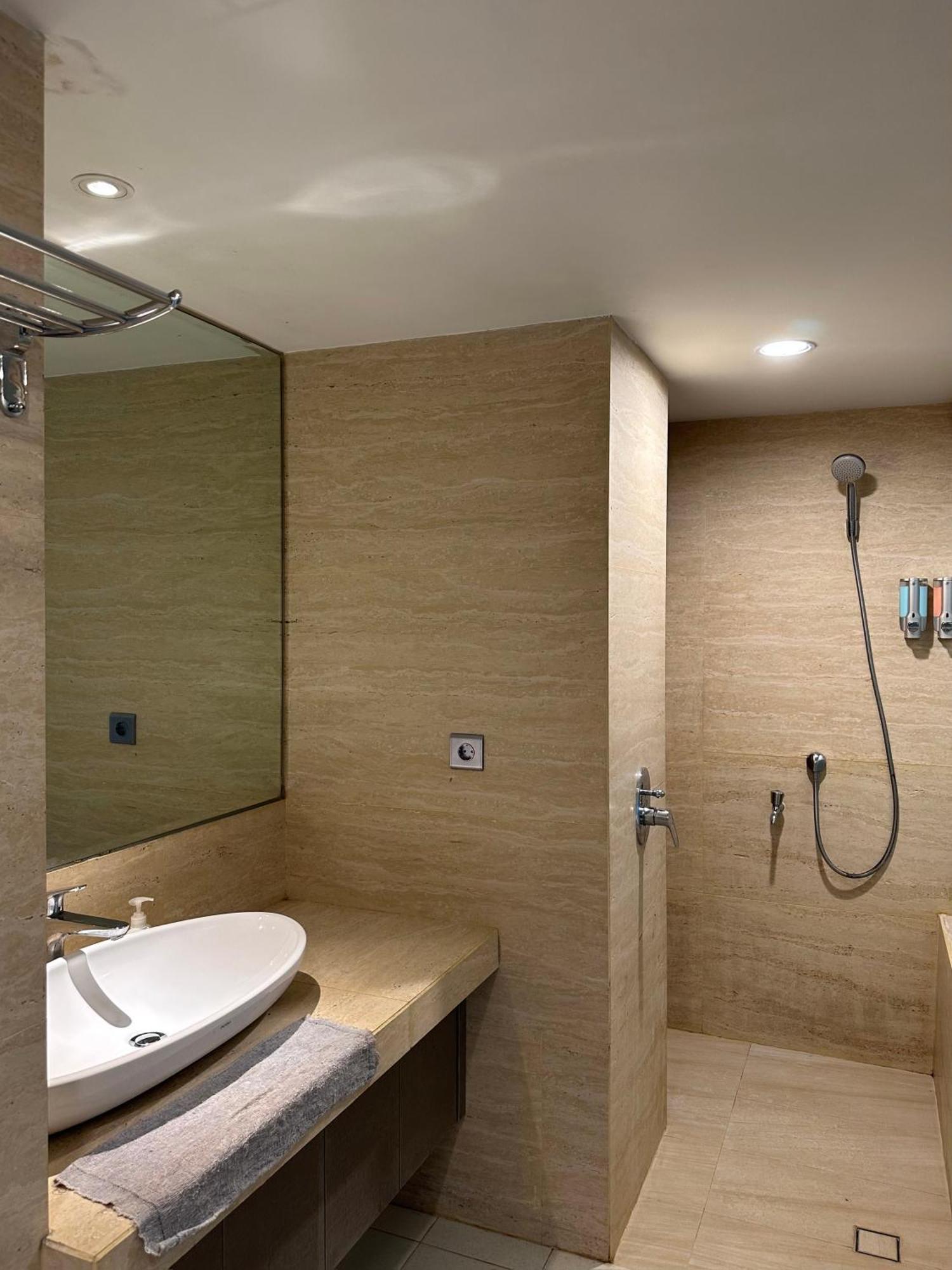 Art Deco By Aa *